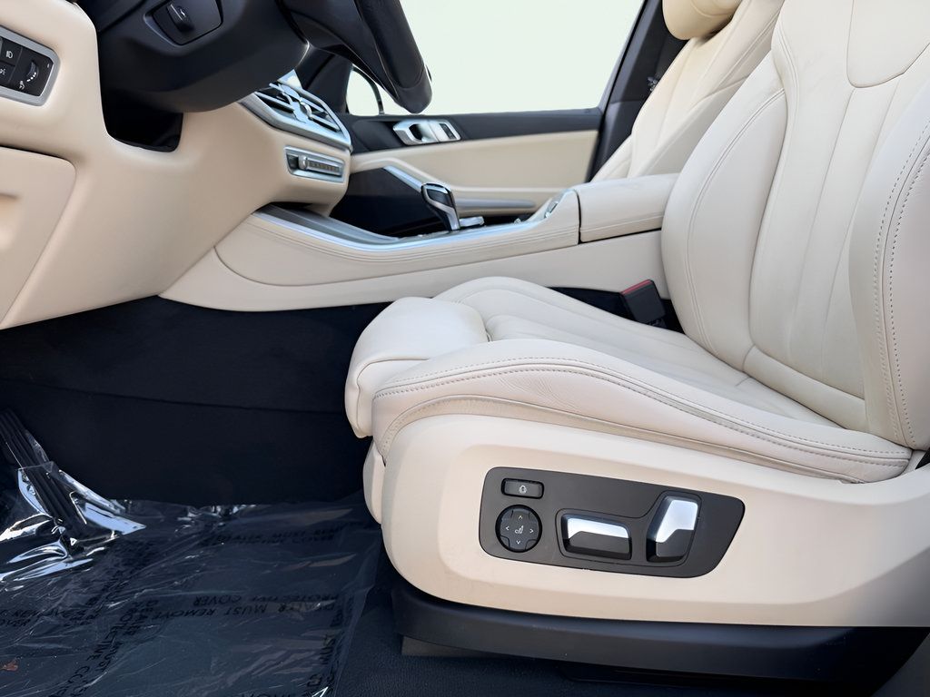 Used 2022 BMW X5 xDrive45e w/ Climate Comfort Package AWD/4WD image 35