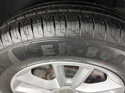 Used 2019 Dodge Grand Caravan SXT FWD image 32