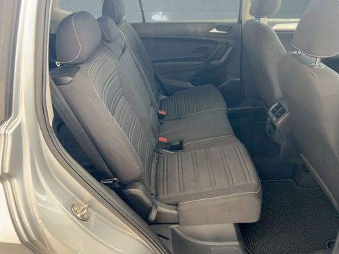 Used 2022 Volkswagen Tiguan S image 23