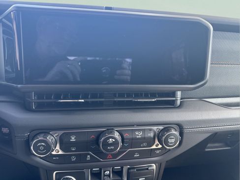 New 2026 Jeep Gladiator Mojave AWD/4WD image 17