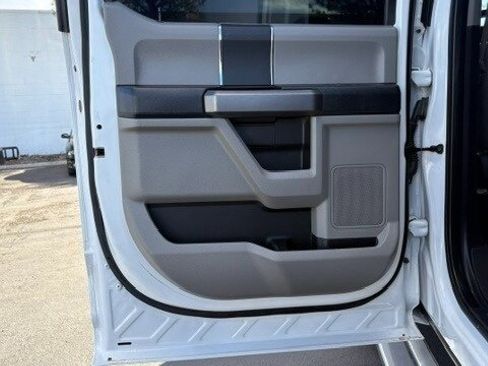 Used 2019 Ford F250 XLT w/ Snow Plow Prep Package image 28