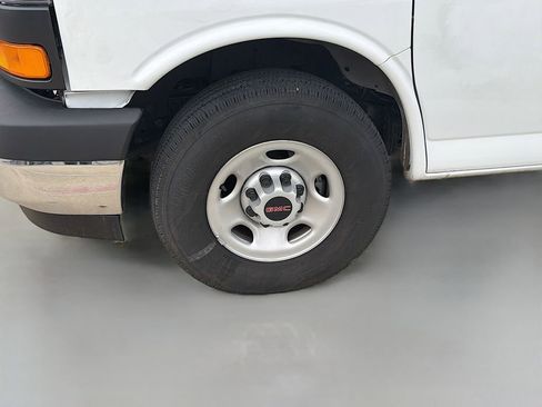 Used 2025 GMC Savana 2500 w/ Driver Convenience Package RWD image 25
