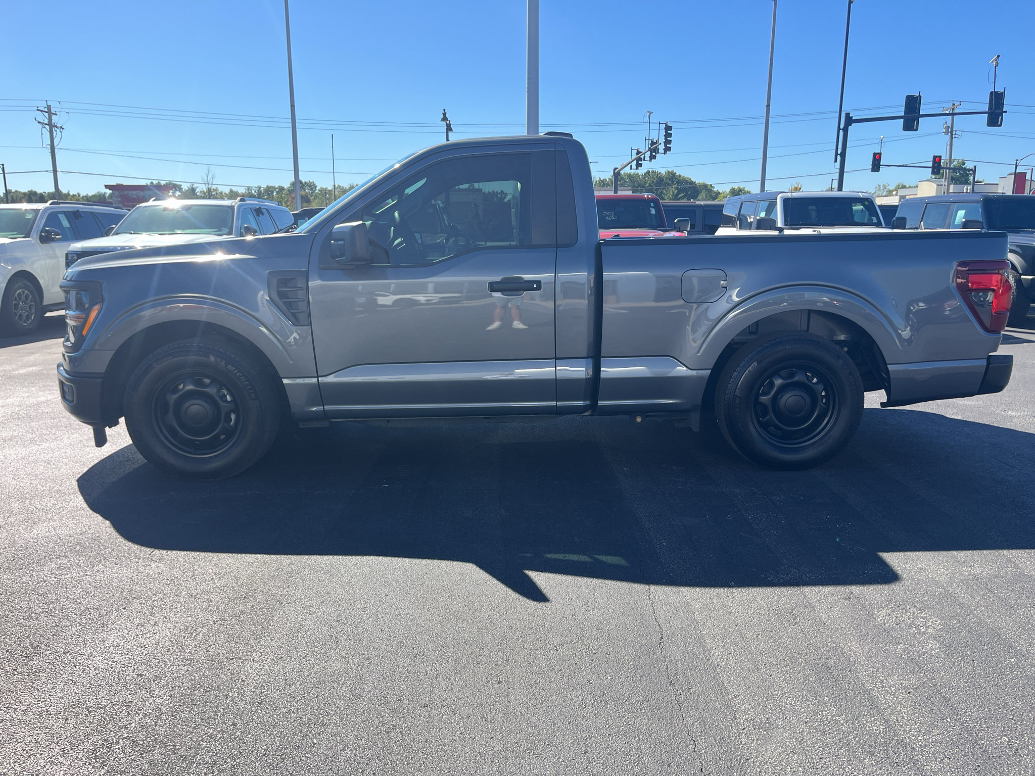 Used 2024 Ford F150 XL RWD image 4