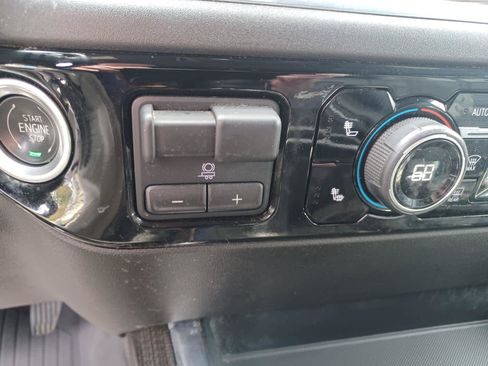 Used 2022 Chevrolet Silverado 1500 RST AWD/4WD image 15