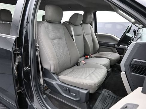 Used 2020 Ford F150 XLT w/ Equipment Group 302A Luxury AWD/4WD image 29