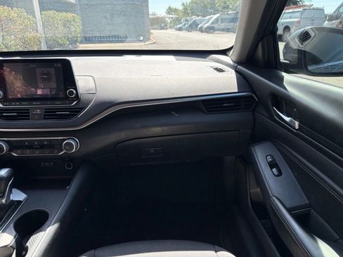 Used 2020 Nissan Altima 2.5 S FWD image 7