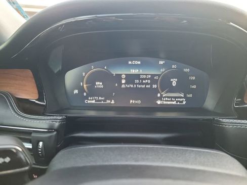 Used 2022 Lincoln Corsair Reserve image 20