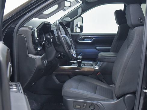Used 2023 Chevrolet Silverado 1500 RST w/ Max Trailering Package AWD/4WD image 2