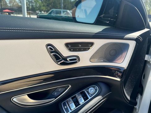 Used 2020 Mercedes-Benz S 450 Sedan w/ AMG Line Exterior image 28