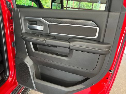 Certified 2026 RAM 2500 Big Horn AWD/4WD image 32