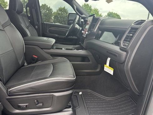 New 2026 RAM 2500 Limited AWD/4WD image 14