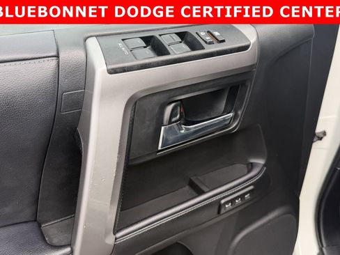 Used 2022 Toyota 4Runner Limited RWD image 10