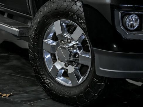Used 2019 GMC Sierra 3500 Denali w/ Duramax Plus Package AWD/4WD image 3