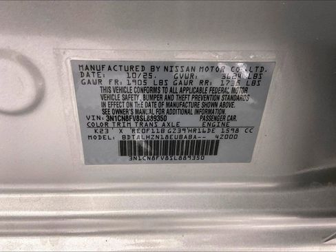 New 2025 Nissan Versa SR w/ Trunk Package image 19