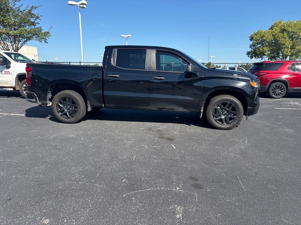 Used 2023 Chevrolet Silverado 1500 Custom RWD image 2