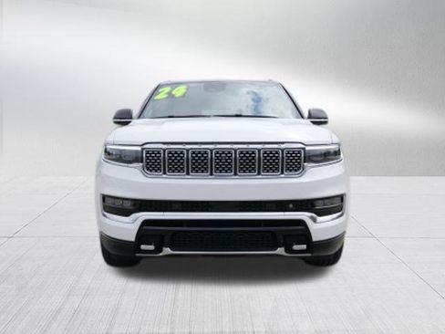 Used 2024 Jeep Grand Wagoneer L Series III w/ Rear Seat Video Group 1 image 8