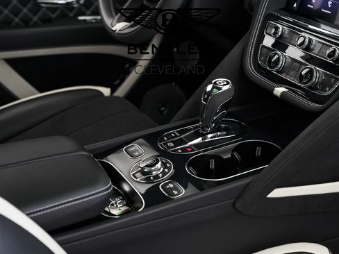 Used 2023 Bentley Bentayga Speed image 47