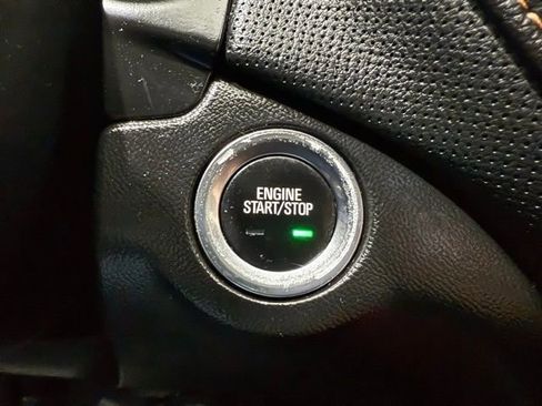 Used 2021 Chevrolet Equinox Premier w/ Redline Edition image 42