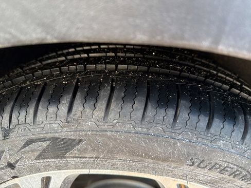 Used 2021 Chevrolet Bolt Premier w/ Infotainment Package image 11