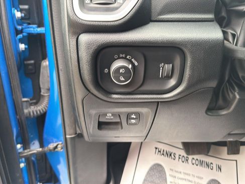 Used 2022 RAM 1500 Big Horn AWD/4WD image 17