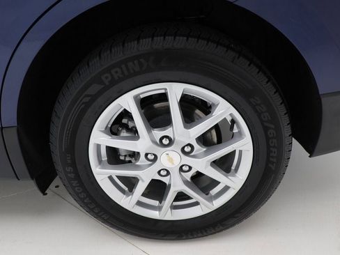 Used 2023 Chevrolet Equinox LS w/ LS Convenience Package image 9