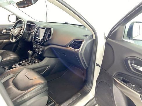 Used 2020 Jeep Cherokee Limited AWD/4WD image 29
