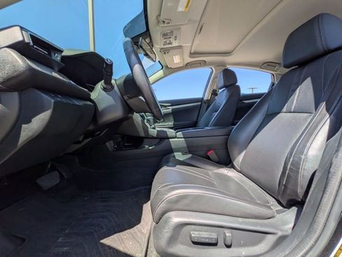 Used 2017 Honda Civic Touring image 15