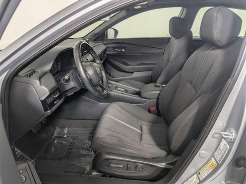 Used 2023 Honda Accord Sport image 12