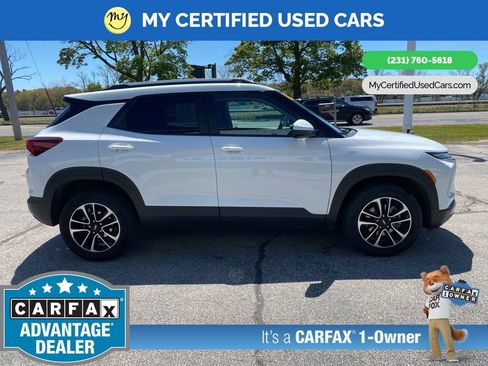 Used 2024 Chevrolet TrailBlazer LT AWD/4WD image 4