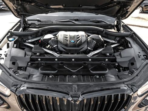 Used 2022 BMW X5 M50i w/ Executive Package image 59