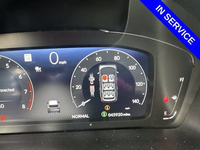Used 2025 Honda Pilot Elite image 4