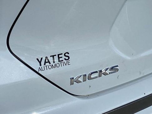 Used 2021 Nissan Kicks SR w/ SR Premium Package image 27