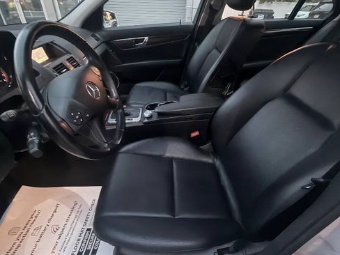 Used 2011 Mercedes-Benz C 300 4MATIC Sedan image 9