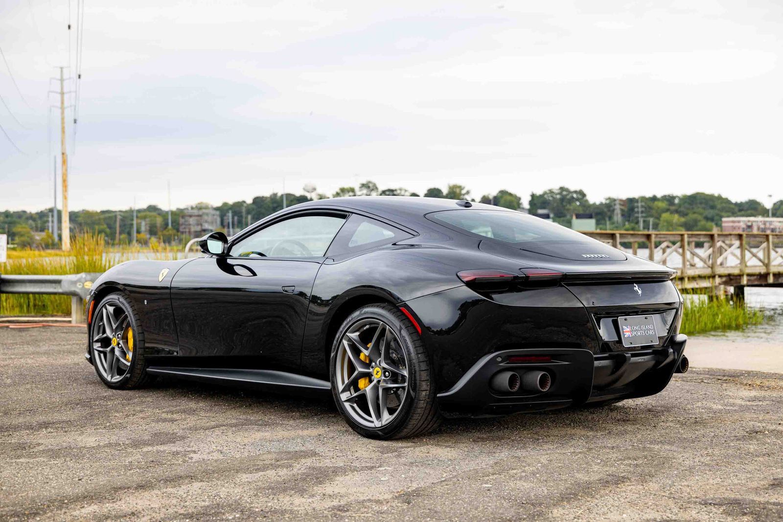 Used 2022 Ferrari Roma RWD image 6