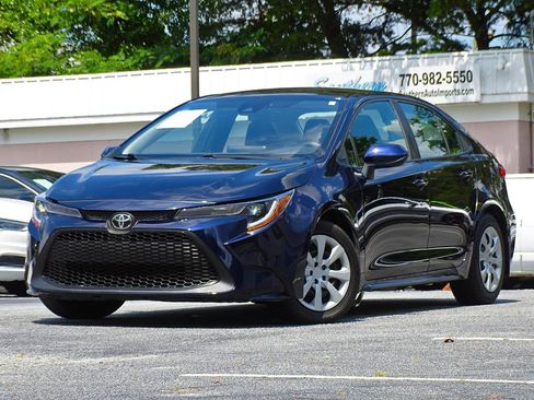 Used 2022 Toyota Corolla LE FWD image 5