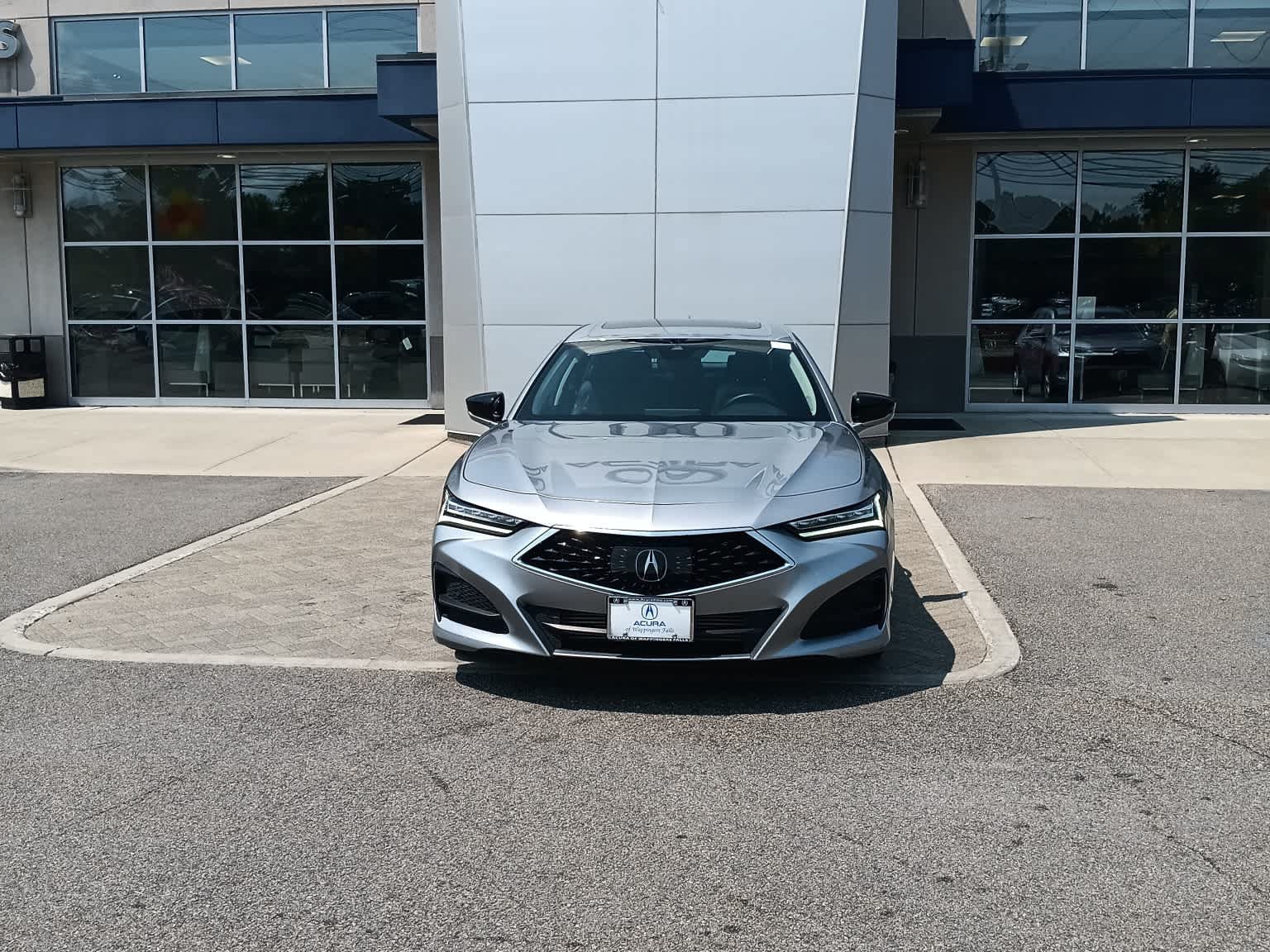 Used 2023 Acura TLX FWD image 1
