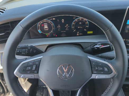 New 2026 Volkswagen Tiguan S image 9