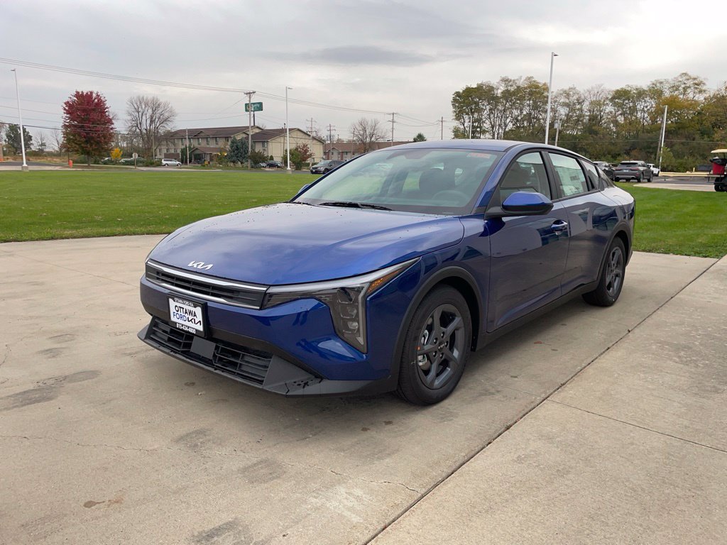 New 2026 Kia K4 FWD image 2