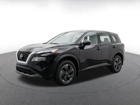 Used 2025 Nissan Rogue SV AWD/4WD image 3