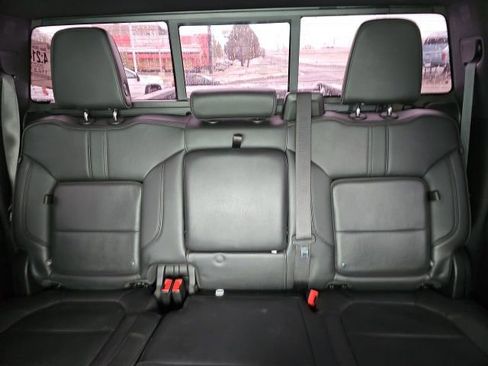 Used 2022 Chevrolet Silverado 3500 High Country image 14