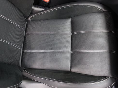 Used 2022 Land Rover Range Rover Velar S image 32