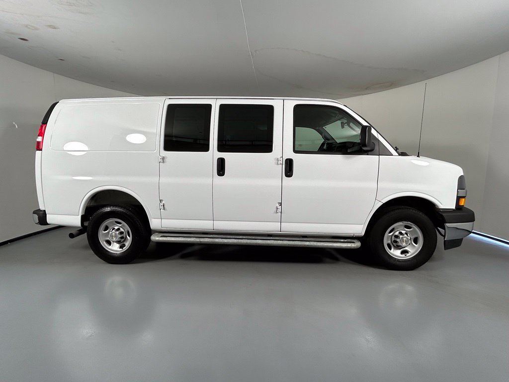 Used 2025 Chevrolet Express 2500 w/ Driver Convenience Package RWD image 8