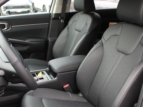 New 2026 Kia Sorento S image 16