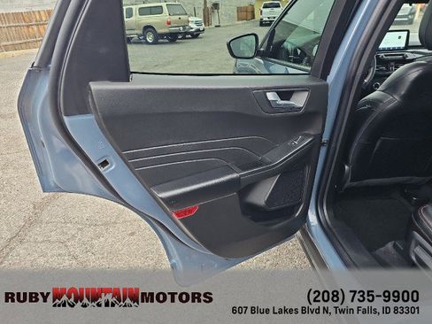 Used 2025 Ford Escape ST-Line image 24