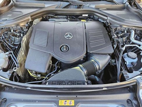 Certified 2025 Mercedes-Benz GLC 300 4MATIC image 24