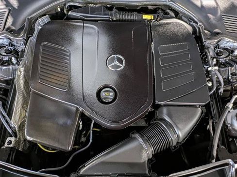 Used 2025 Mercedes-Benz C 300 Sedan image 26