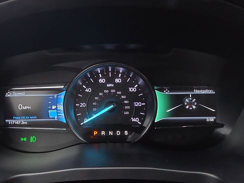 Used 2019 Ford Explorer XLT w/ Equipment Group 202A image 21