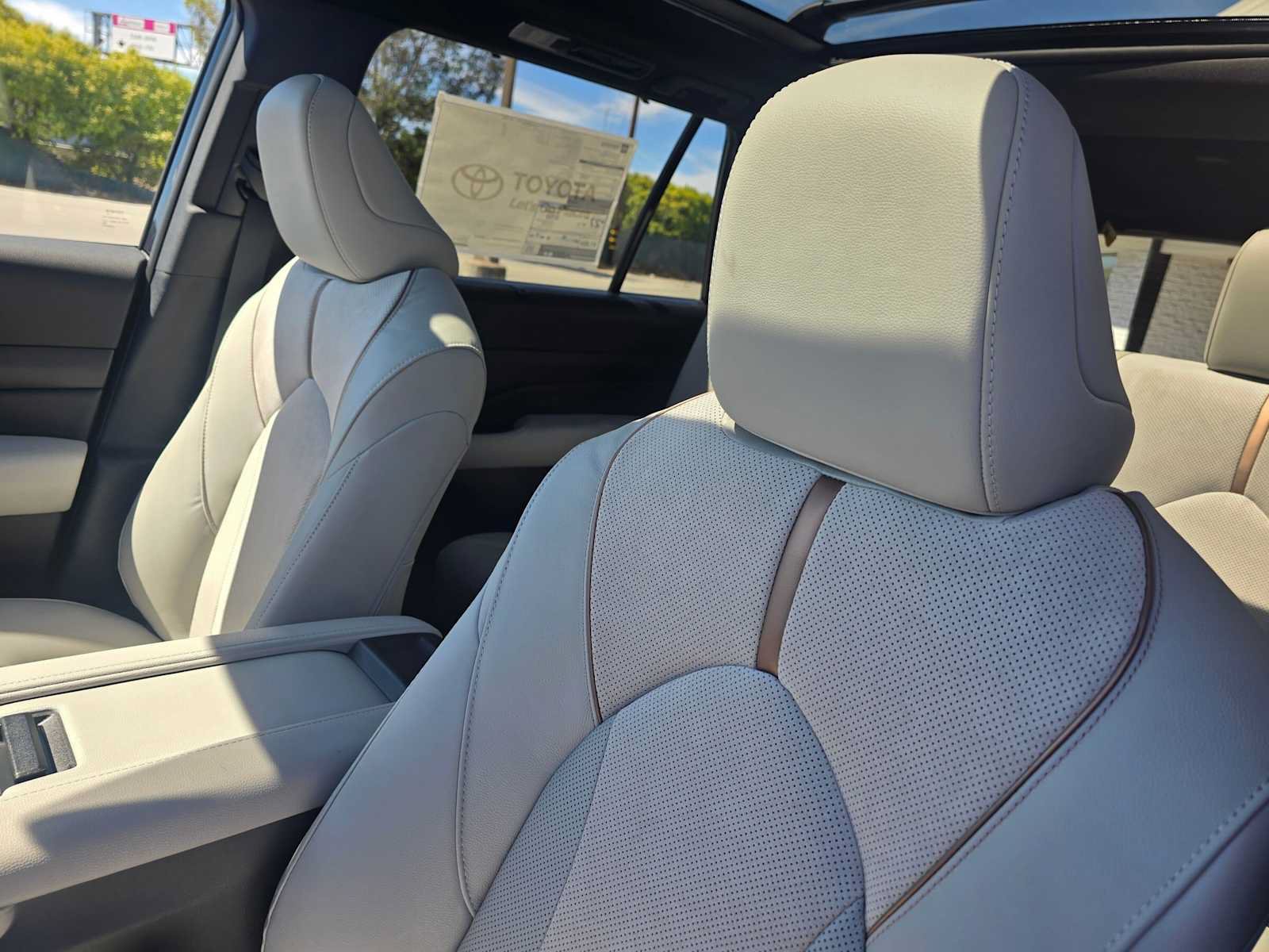 New 2026 Toyota Grand Highlander AWD Hybrid image 25