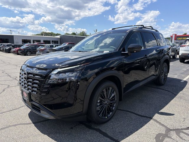 New 2026 Nissan Pathfinder SL w/ SL Premium Package AWD/4WD image 1