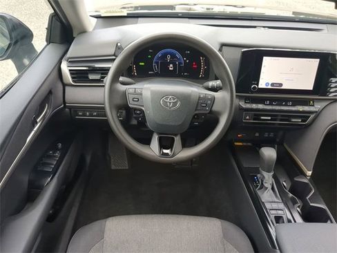Certified 2025 Toyota Camry LE image 15